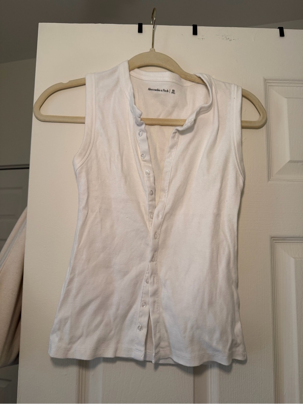 Abercrombie & Fitch White Ribbed Button-Front Tank